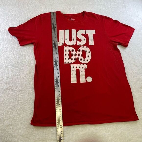 Large Red Unisex Nike Just Do It T-Shirt - Picture 5 of 11